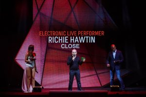 Ganador Richie Hawtin propuesta close